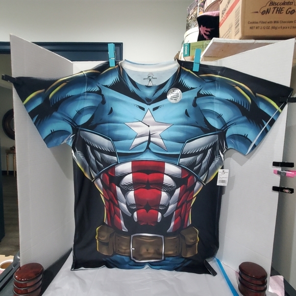 NWT Universal Studios Captain America T-Shirt L👀K Size L 👌 AWESOME - Picture 10 of 11